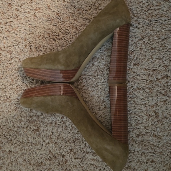 Nine West DarkTan Suede Women's Pumps Size 8.5 (Bin 12) - Picture 7 of 12